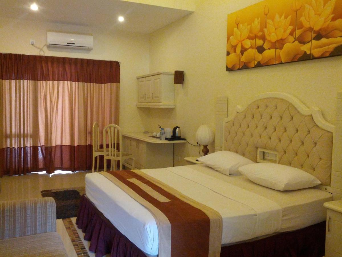 Miridiya Lake Resort Anuradhapura Kamer foto
