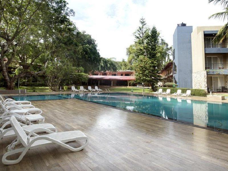 Miridiya Lake Resort Anuradhapura Buitenkant foto
