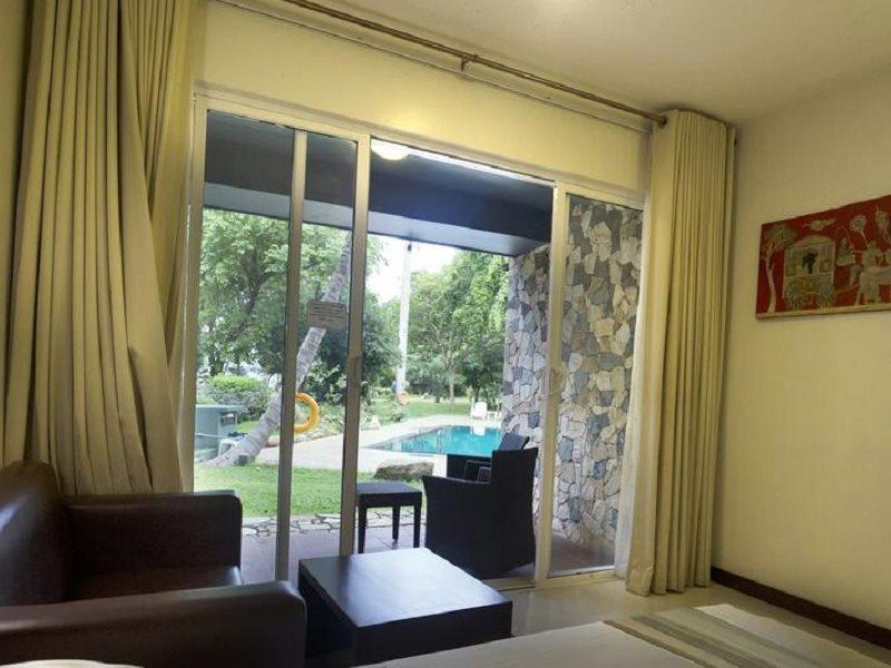 Miridiya Lake Resort Anuradhapura Buitenkant foto