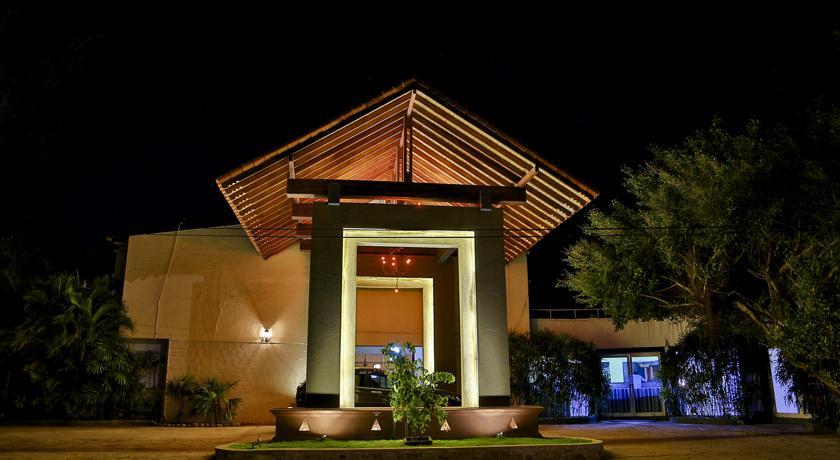 Miridiya Lake Resort Anuradhapura Buitenkant foto