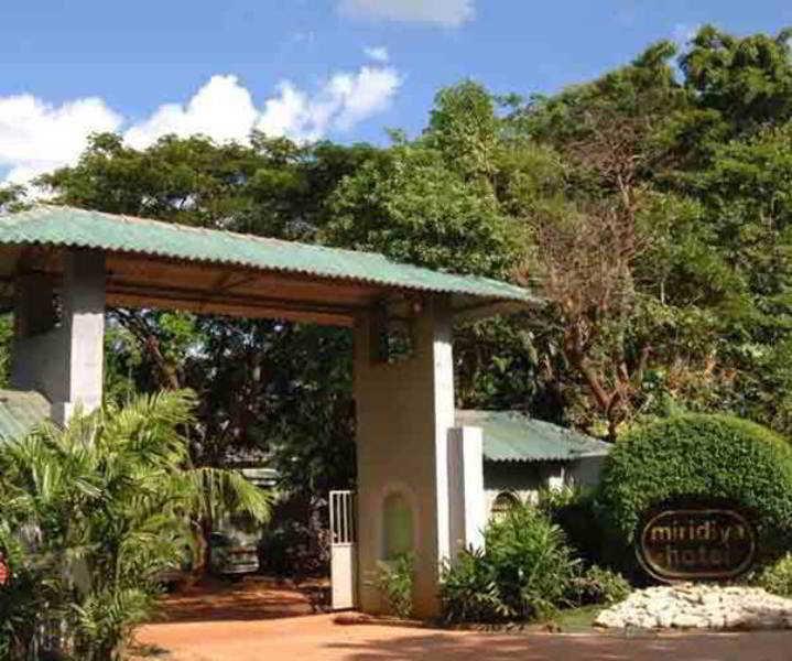 Miridiya Lake Resort Anuradhapura Buitenkant foto